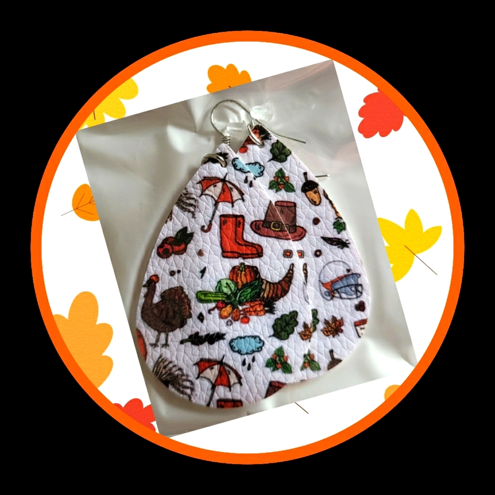 🆕️ Fall Faux leather teardrop earrings 🍁🍂